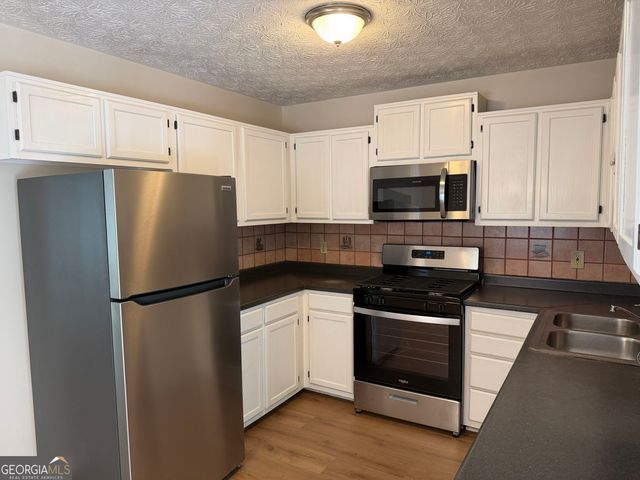1819 Crescent Hill Drive NW, Acworth, GA 30102