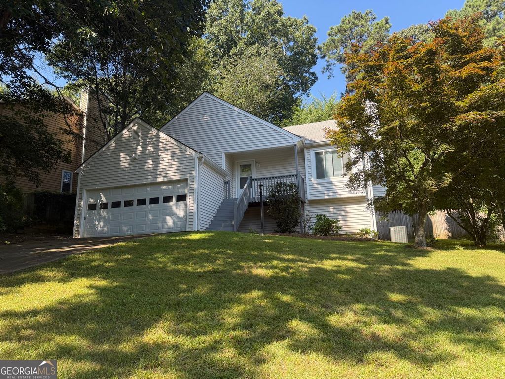 1819 Crescent Hill Drive NW, Acworth, GA 30102