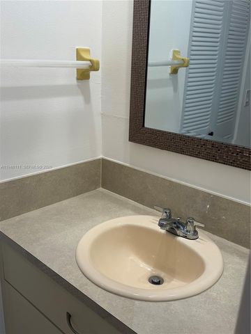 7150 N Indian Creek Dr 505, Miami Beach, FL 33141