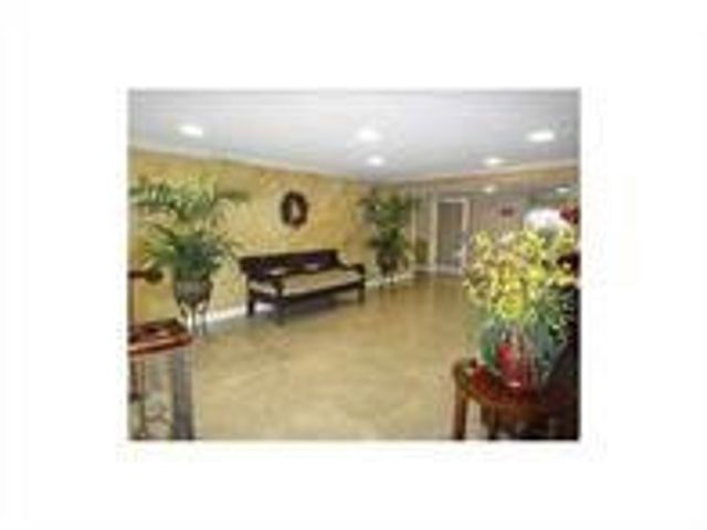 1800 Sans Souci Boulevard 332, North Miami, FL 33181