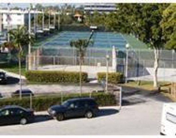 1800 Sans Souci Boulevard 332, North Miami, FL 33181