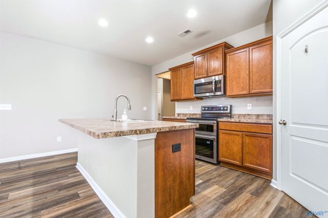 108 Oak Path Lane, Harvest, AL 35749