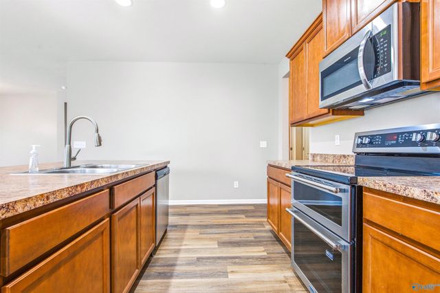 108 Oak Path Lane, Harvest, AL 35749