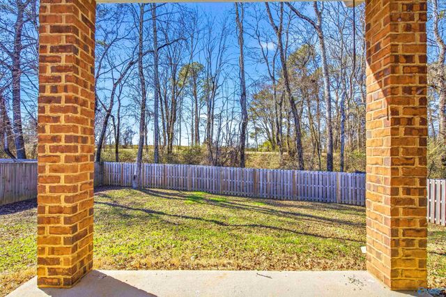 108 Oak Path Lane, Harvest, AL 35749