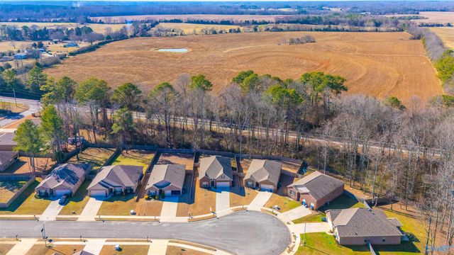 108 Oak Path Lane, Harvest, AL 35749