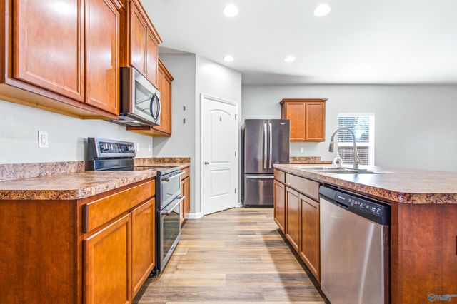 108 Oak Path Lane, Harvest, AL 35749