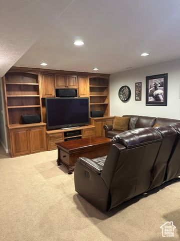 9681 N PEACH CT, Cedar Hills, UT 84062