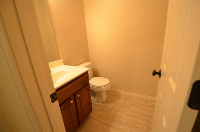 9584 N Main Street, Kansas City, MO 64155