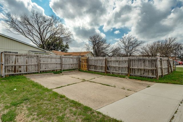 4508 Carr Street, The Colony, TX 75056
