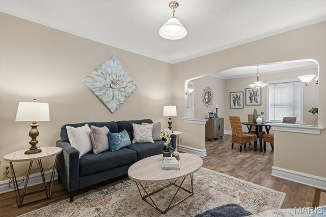 4033 Blow Street, St Louis, MO 63116