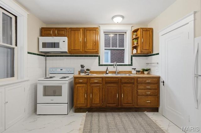 4033 Blow Street, St Louis, MO 63116