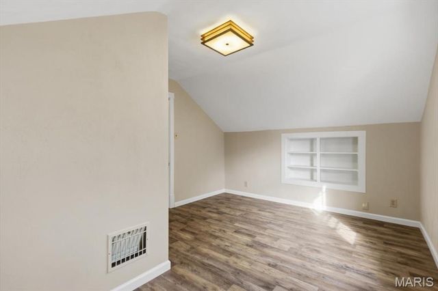 4033 Blow Street, St Louis, MO 63116