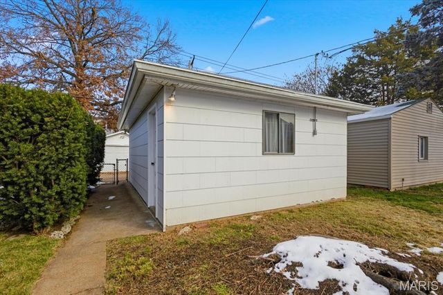 4033 Blow Street, St Louis, MO 63116