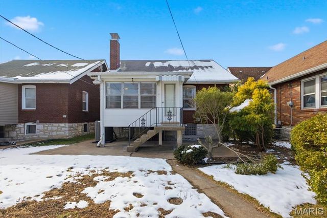 4033 Blow Street, St Louis, MO 63116