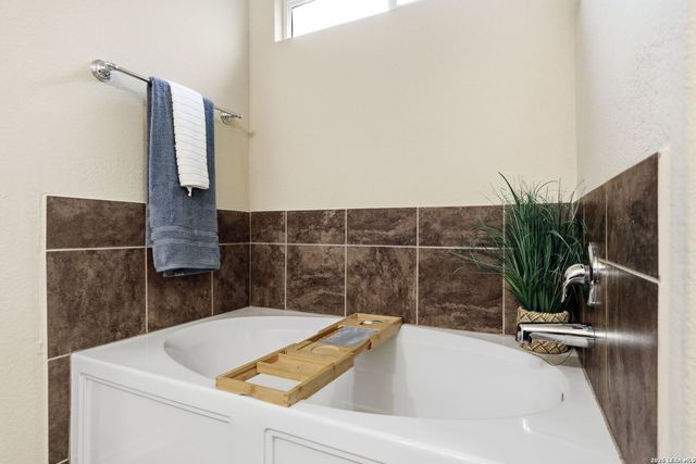 12207 Bening, Schertz, TX 78154