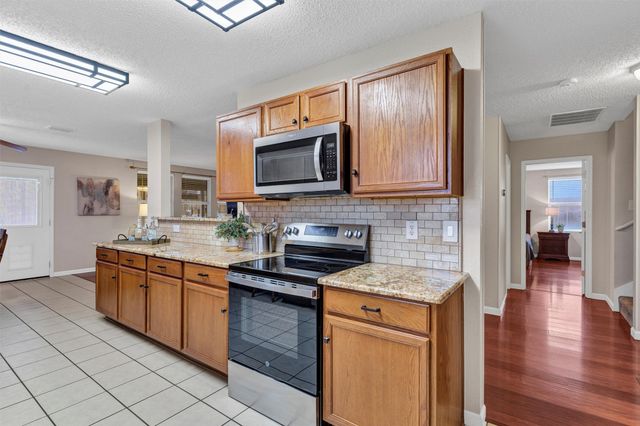 1989 Lariat Drive, Justin, TX 76247