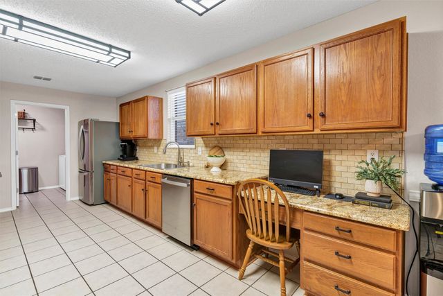 1989 Lariat Drive, Justin, TX 76247