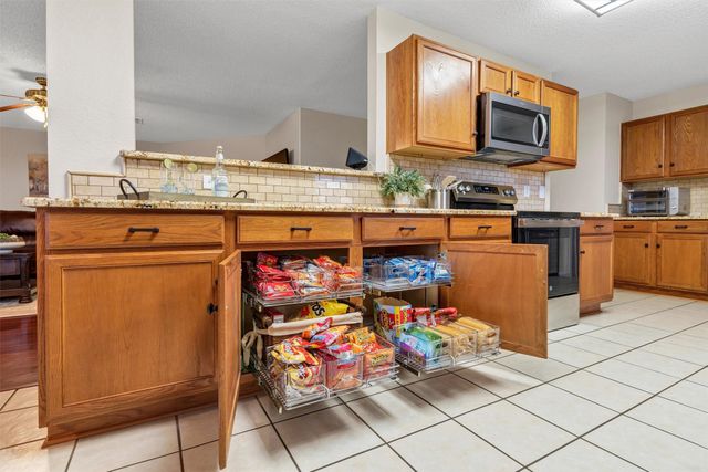 1989 Lariat Drive, Justin, TX 76247