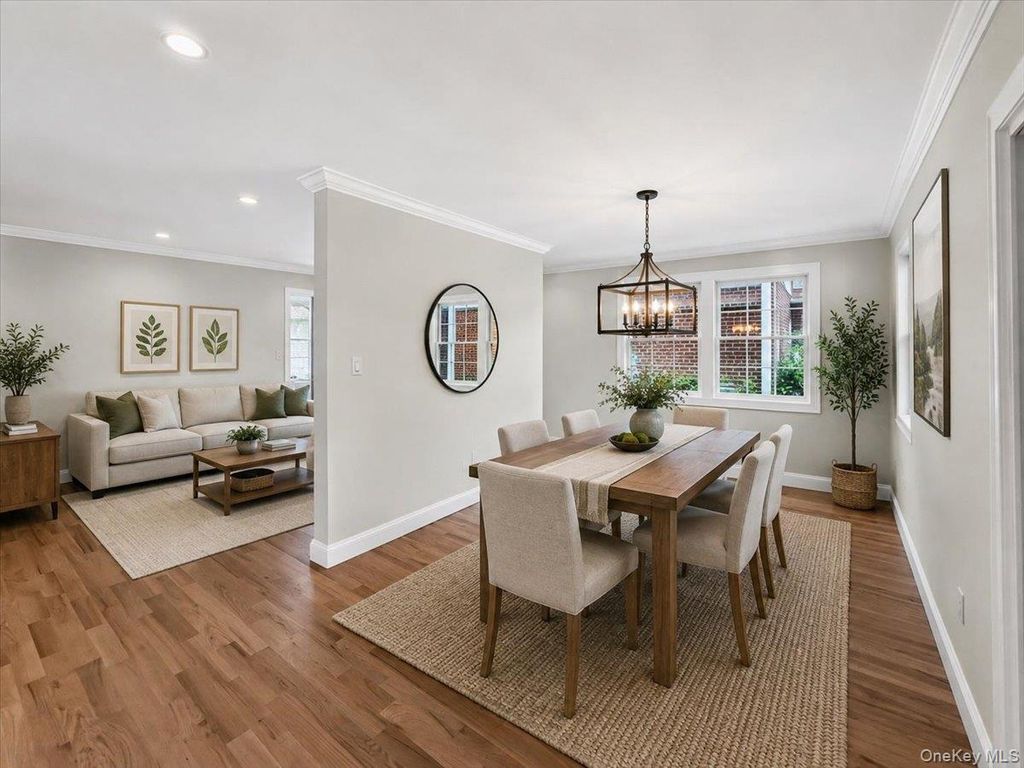 5 Elm Avenue, Floral Park, NY 11001 — photo 5