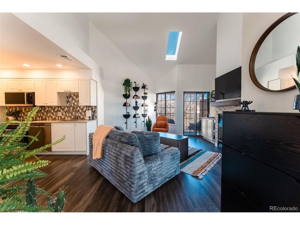 4880 E Kentucky Ave F, Denver, CO 80246