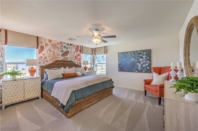 6049 Sunshine Shores Street 12, Las Vegas, NV 89081