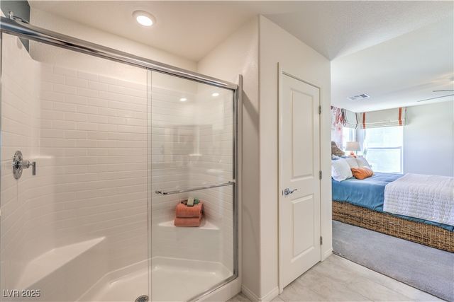 6049 Sunshine Shores Street 12, Las Vegas, NV 89081