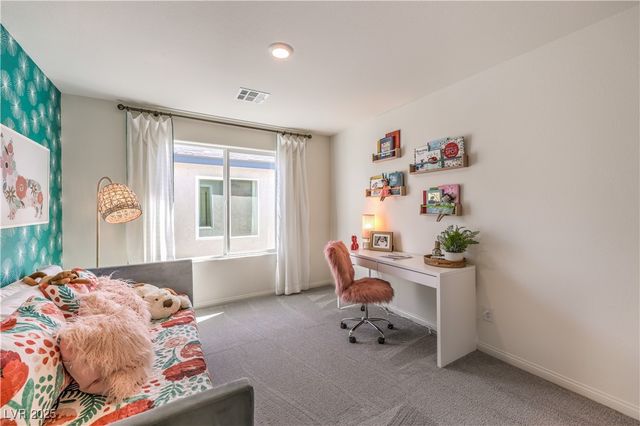 6049 Sunshine Shores Street 12, Las Vegas, NV 89081