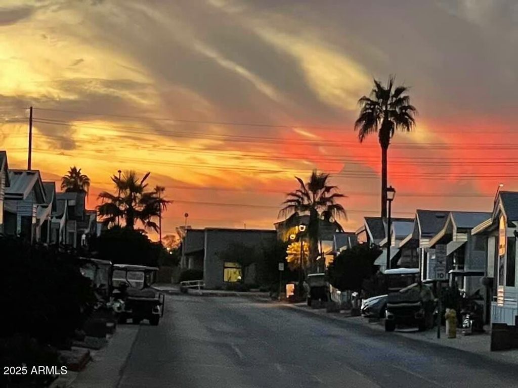 Image 22 of property listing at 7750 E BROADWAY Road 477, Mesa, AZ 85208