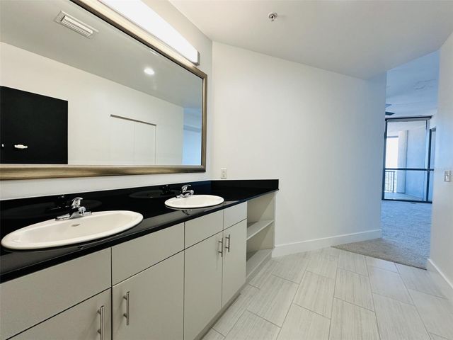 111-3 WASHINGTON STREET, Orlando, FL 32801