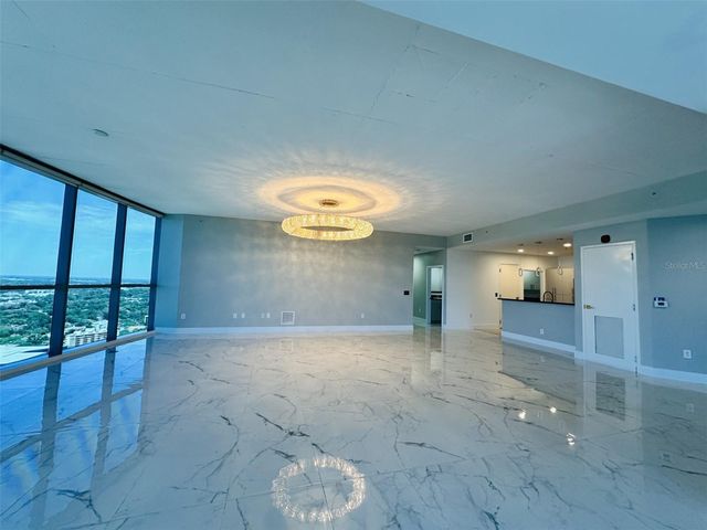 111-3 WASHINGTON STREET, Orlando, FL 32801