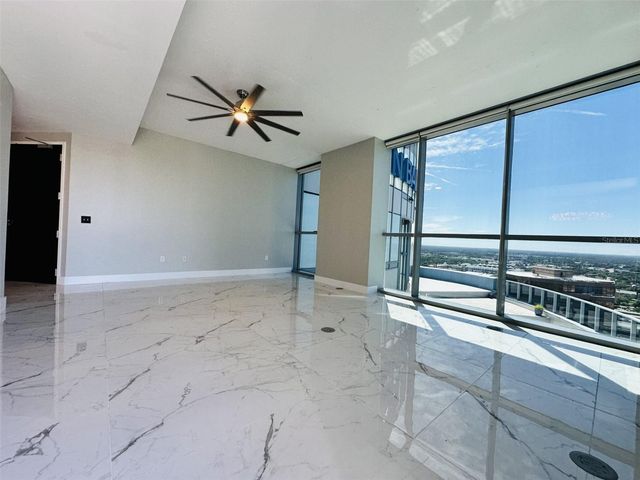 111-3 WASHINGTON STREET, Orlando, FL 32801