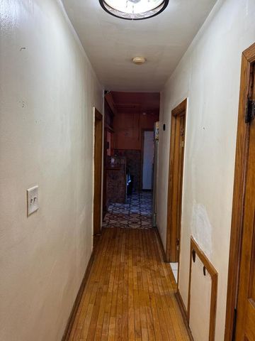 1110 S 4th Avenue, Maywood, IL 60153