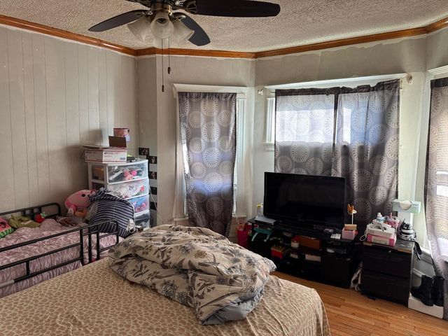 1110 S 4th Avenue, Maywood, IL 60153