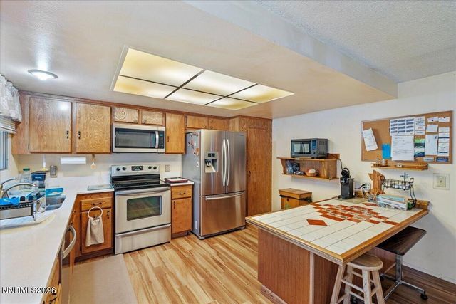 2580 Meadowbrook Lane, Carson City, NV 89701