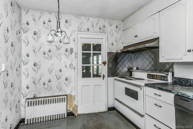 461 Madison Avenue, West Hempstead, NY 11552