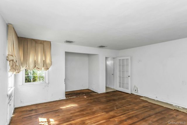 461 Madison Avenue, West Hempstead, NY 11552