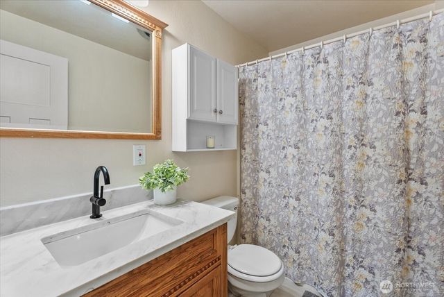 18015 248th Ave SE, Maple Valley, WA 98038