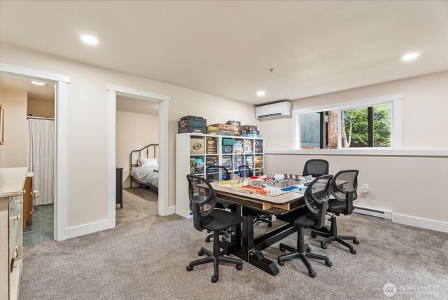 18015 248th Ave SE, Maple Valley, WA 98038