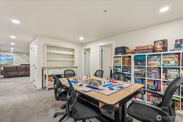 18015 248th Ave SE, Maple Valley, WA 98038