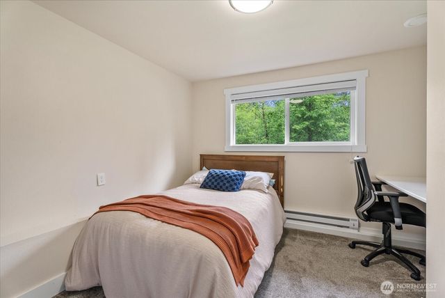 18015 248th Ave SE, Maple Valley, WA 98038