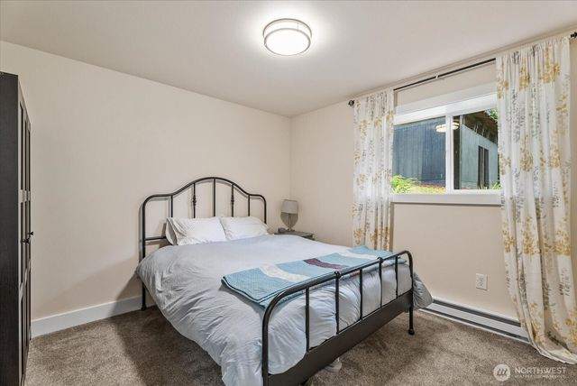 18015 248th Ave SE, Maple Valley, WA 98038