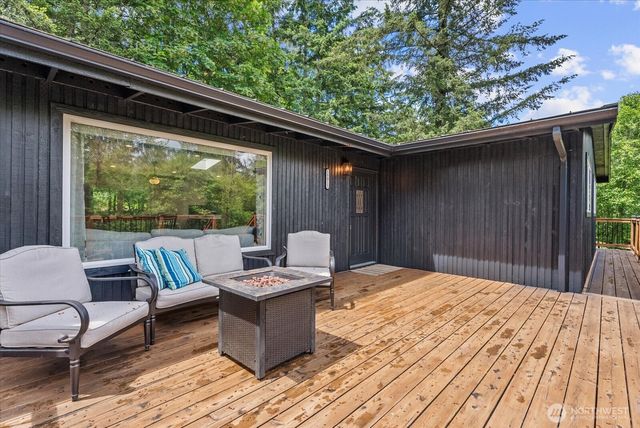18015 248th Ave SE, Maple Valley, WA 98038