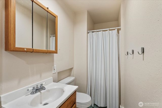 18015 248th Ave SE, Maple Valley, WA 98038