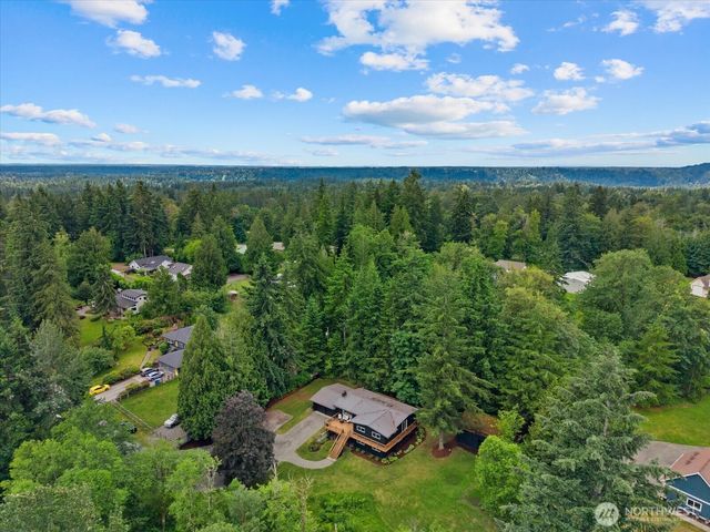 18015 248th Ave SE, Maple Valley, WA 98038