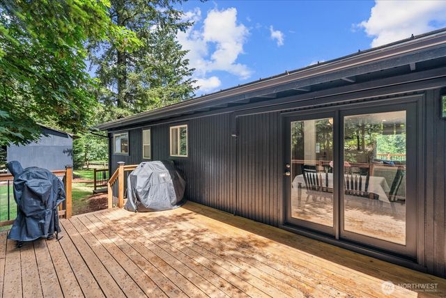 18015 248th Ave SE, Maple Valley, WA 98038