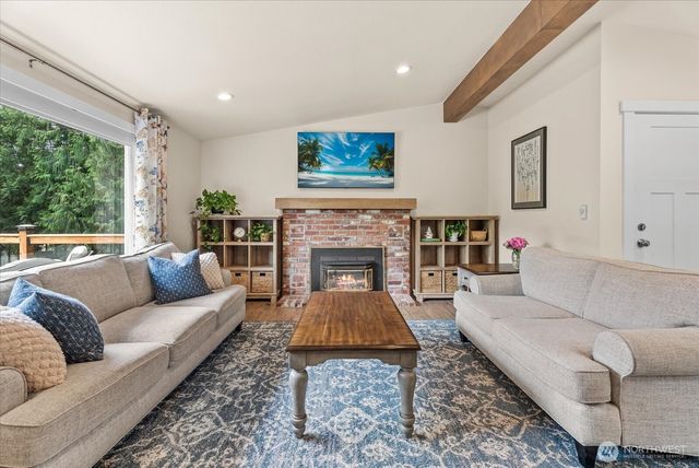 18015 248th Ave SE, Maple Valley, WA 98038