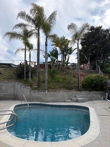 3901 San Lorenzo Ct, Oceanside, CA 92057