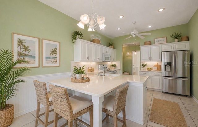 649 MASTERPIECE DRIVE 156, Sun City Center, FL 33573