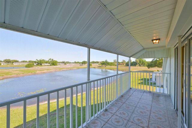 649 MASTERPIECE DRIVE 156, Sun City Center, FL 33573