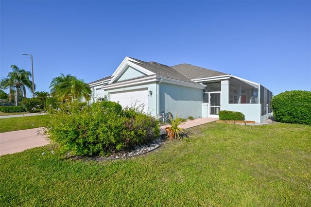 649 MASTERPIECE DRIVE 156, Sun City Center, FL 33573